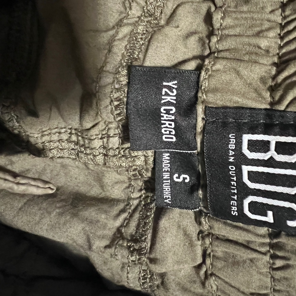BDG Men's Khaki Cargo Pants - Picture 4 of 4